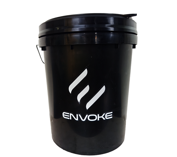 The Universal Pad Washer Bucket System with Grit Guard