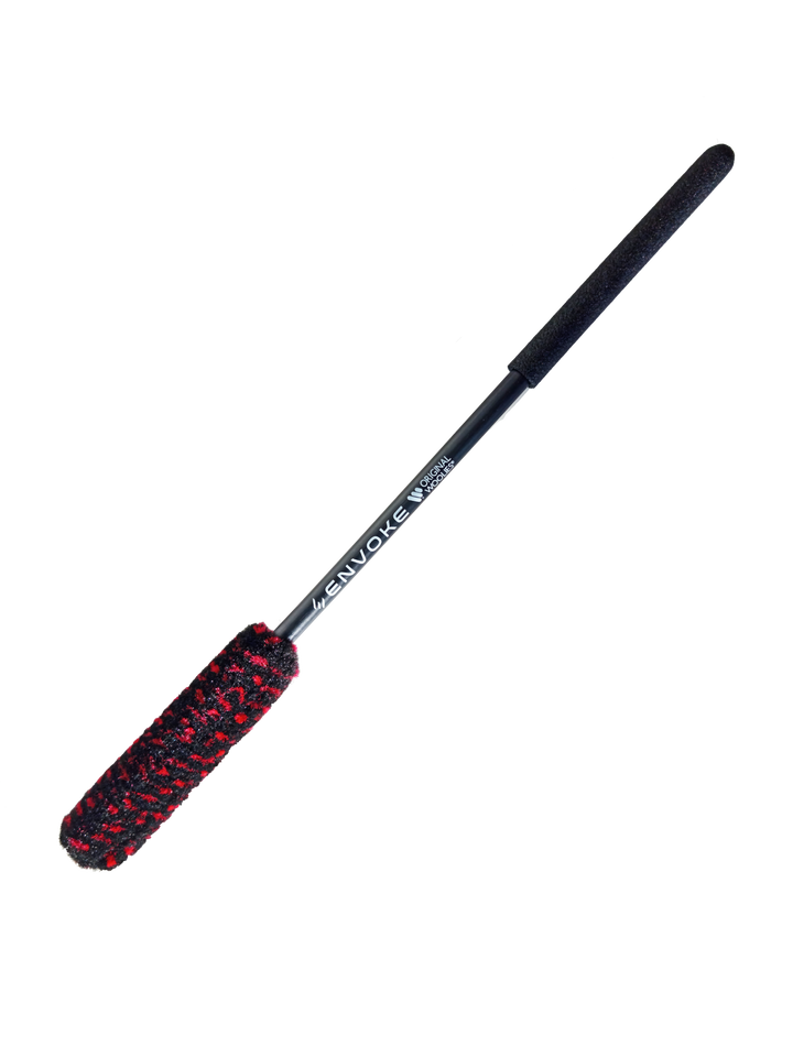 Envoke Wheel Woolie Brush MD straight 18" handle