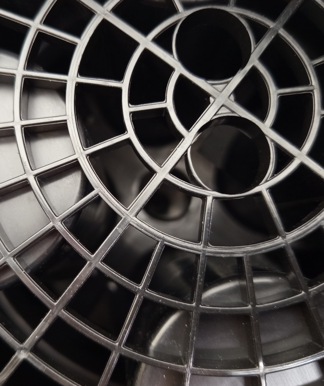 The Universal Pad Washer Bucket System with Grit Guard