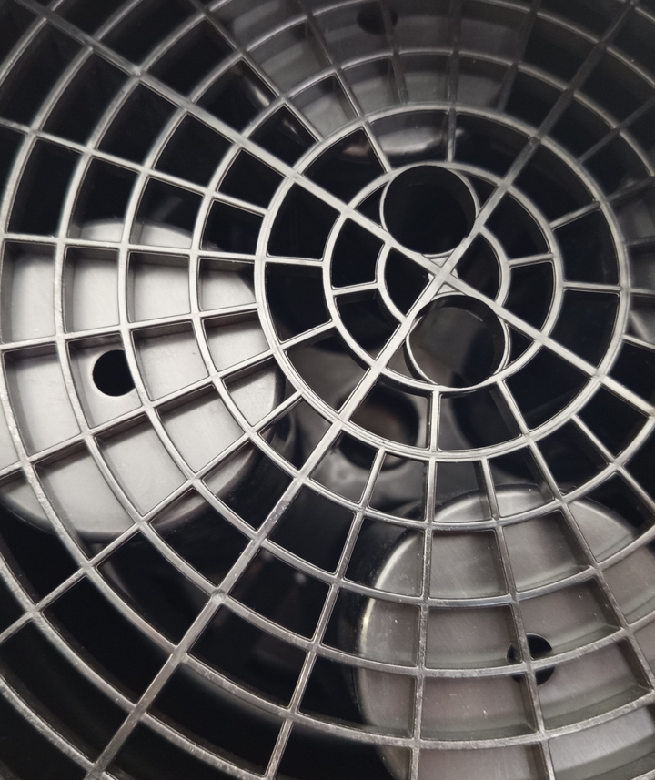 The Universal Pad Washer Bucket System with Grit Guard